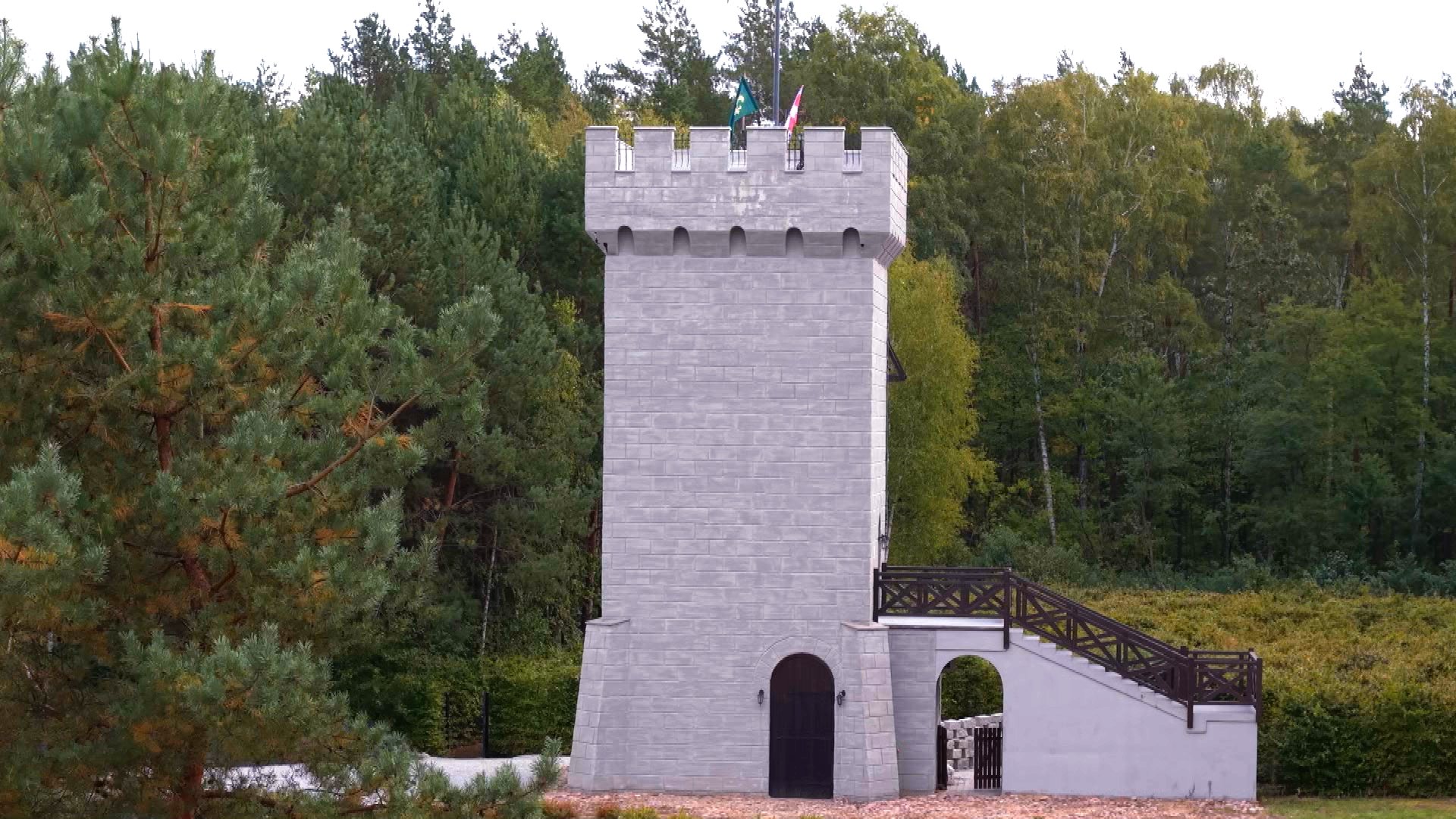 wieza ze schodami bez slonca